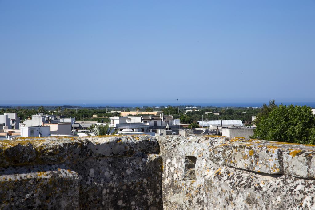 Castello Di Casamassella Bed & Breakfast Room photo