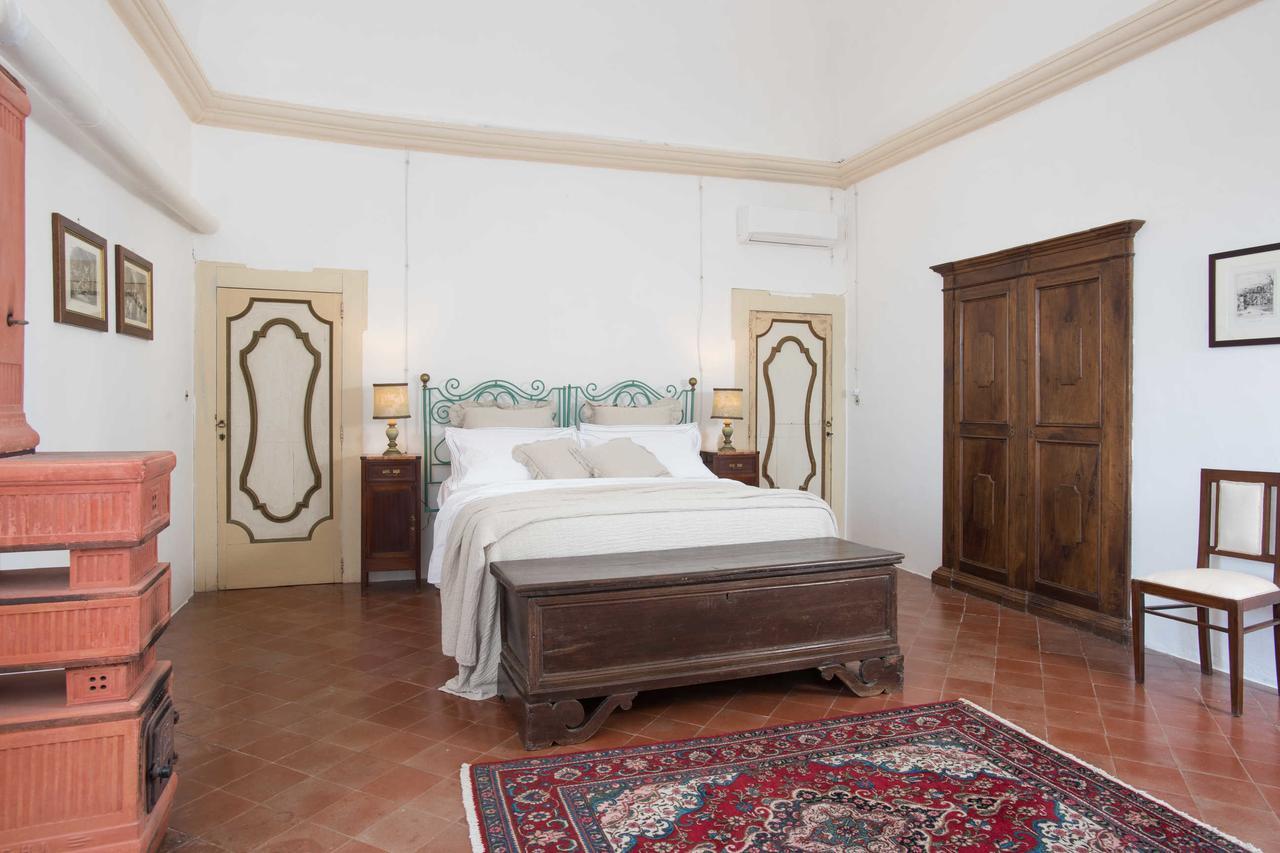 Castello Di Casamassella Bed & Breakfast Room photo